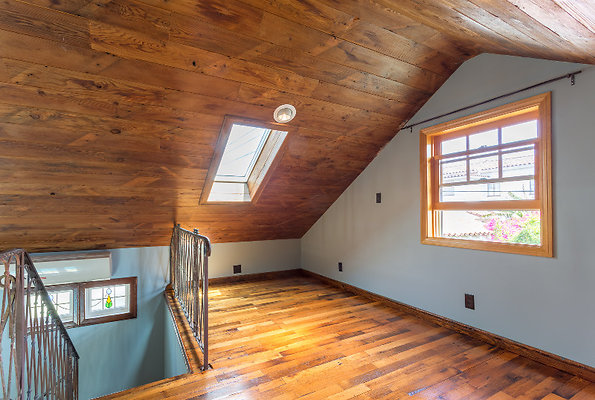 EWLOCATEs7oss IMG-007404