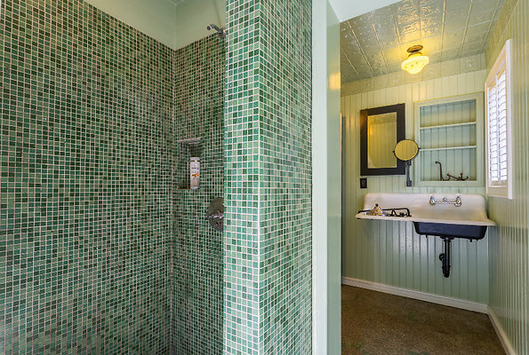 EWLOCATEs7oss IMG-008616