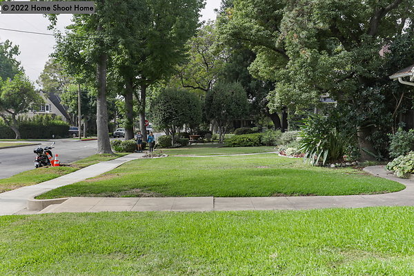52front-lawn-side-view-reverse