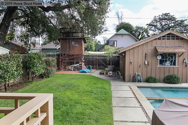 31view-out-back 31view-out-back