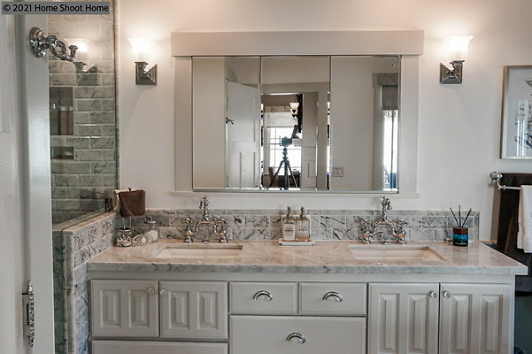 34master-bathroom