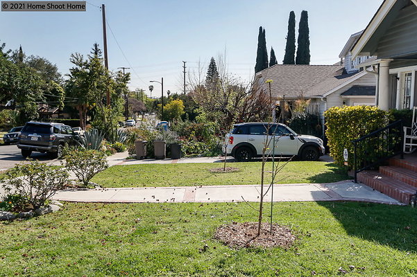 56front-lawn-side-view