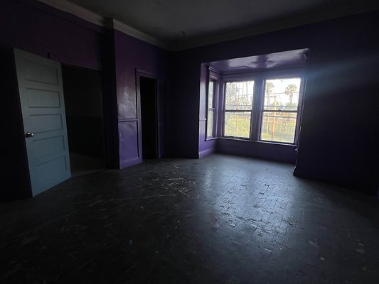 Lacy St. Run Down Apt.3